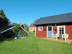 Holiday Home Fröjered Gårdshuset - VGT107 in Tidaholm